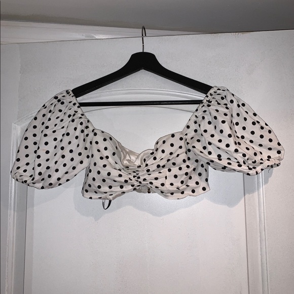 Clothes - Picture 5 of 16